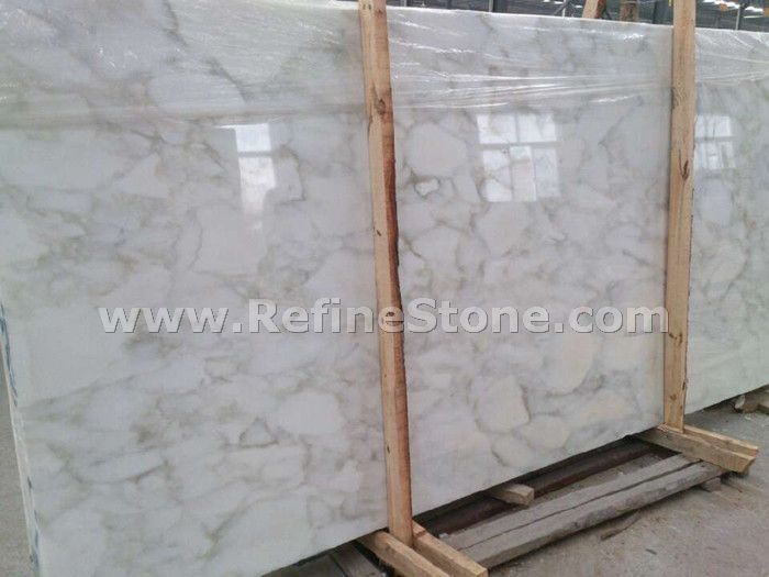 calacatta marble slab
